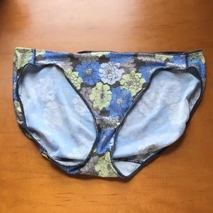 Hanes panty size M